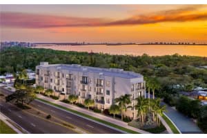 4950 REMINGTON DRIVE, SARASOTA, FL 34234 - MLS#MFRA4684673