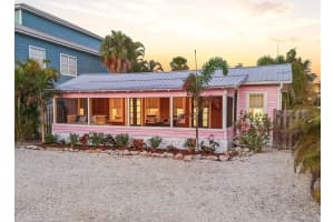 2913 GULF DRIVE, HOLMES BEACH, FL 34217 - MLS#MFRA4684724