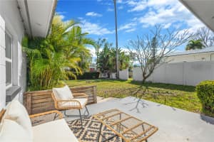 1867 MARYLAND AVENUE, ST PETERSBURG, FL 33703 - MLS#MFRA4684795