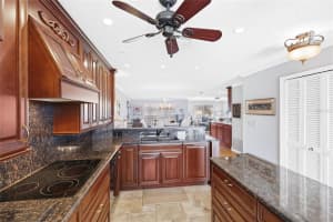 1600 1ST AVENUE, BRADENTON, FL 34205 - MLS#MFRA4684800