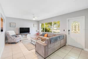 2202 HYDE PARK STREET, SARASOTA, FL 34239 - MLS#MFRA4684803