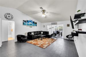 2648 NASSAU STREET, SARASOTA, FL 34231 - MLS#MFRA4684827
