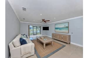 2616 HIDDEN LAKE DRIVE, SARASOTA, FL 34237 - MLS#MFRA4684833