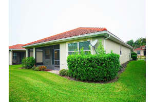 11487 BLACKFIN STREET, VENICE, FL 34292 - MLS#MFRA4684872