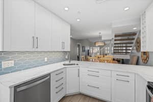 1275 SIESTA BAYSIDE DRIVE, SARASOTA, FL 34242 - MLS#MFRA4684885