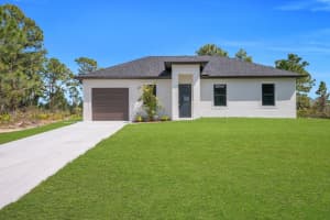 635 SUMMIT AVENUE, LEHIGH ACRES, FL 33974 - MLS#MFRA4684906