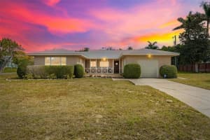 7549 Westmoreland Dr, SARASOTA