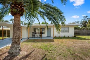4240 POMPANO ROAD, VENICE, FL 34293 - MLS#MFRA4684929