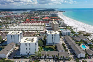 1050 PEPPERTREE LANE, SARASOTA, FL 34242 - MLS#MFRA4684958