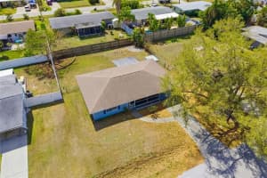 2208 SHAWNEE STREET, SARASOTA, FL 34231 - MLS#MFRA4684985