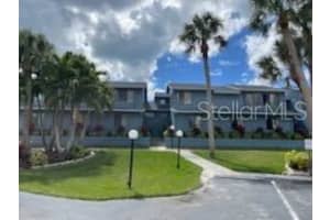 1821 Settlers Dr #a4, NOKOMIS