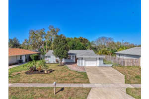 6742 BOWLINE DRIVE, SARASOTA, FL 34231 - MLS#MFRA4685028