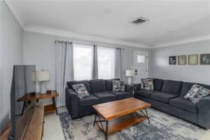 6950 29TH TERRACE, ST PETERSBURG, FL 33710 - MLS#MFRA4685032