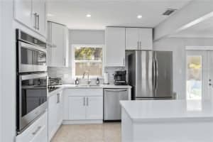 6950 29TH TERRACE, ST PETERSBURG, FL 33710 - MLS#MFRA4685032