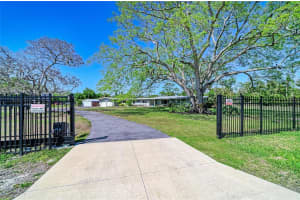 5310 TUTTLE AVENUE, SARASOTA, FL 34234 - MLS#MFRA4685035