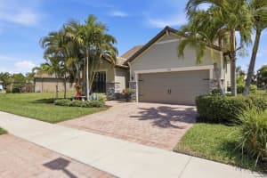 5357 SUNDEW DRIVE, SARASOTA, FL 34238 - MLS#MFRA4685055