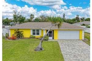 7309 MEADOWBROOK DRIVE, SARASOTA, FL 34243 - MLS#MFRA4685102