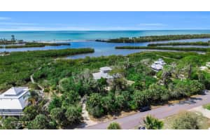 5000 Lemon Bay Dr, VENICE