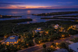 5000 LEMON BAY DRIVE, VENICE, FL 34293 - MLS#MFRA4685103