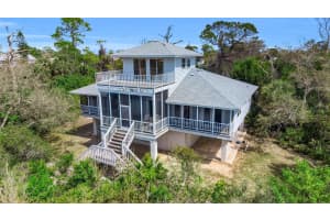 5000 LEMON BAY DRIVE, VENICE, FL 34293 - MLS#MFRA4685103