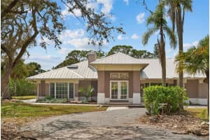 7108 MIDNIGHT PASS ROAD, SARASOTA, FL 34242 - MLS#MFRA4685107