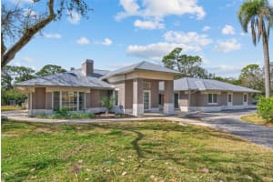 7108 MIDNIGHT PASS ROAD, SARASOTA, FL 34242 - MLS#MFRA4685107