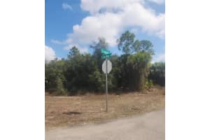 S SAN MATEO DR, NORTH PORT, FL 34286 - MLS#MFRA4685145
