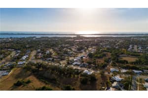 MLS# MFRA4685155, Sarasota, Florida 34231