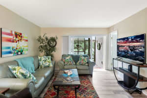 9290 LAKE PARK DRIVE, FORT MYERS, FL 33919 - MLS#MFRA4685213