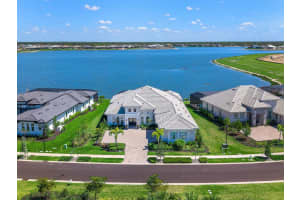 616 Blue Shell Loop, SARASOTA