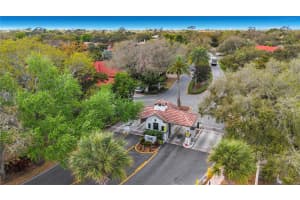 1445 LANDINGS CIRCLE, SARASOTA, FL 34231 - MLS#MFRA4685226