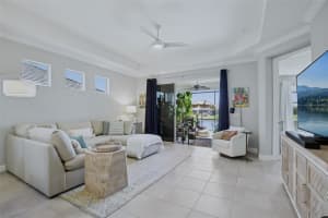 2946 TRUSTEE AVENUE, SARASOTA, FL 34243 - MLS#MFRA4685262