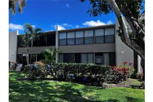 533 LAKESIDE DRIVE, BRADENTON, FL 34210 - MLS#MFRA4685270