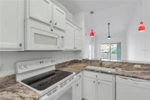 819 FAIRWAYCOVE LANE, BRADENTON, FL 34212 - MLS#MFRA4685284