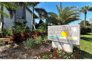 1200 EAST PEPPERTREE LANE #302, SARASOTA, FL 34242 - MLS#MFRA4685295