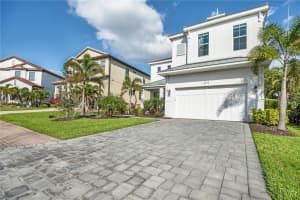 5215 TITLE ROW DRIVE, BRADENTON, FL 34210 - MLS#MFRA4685359