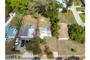 1107 PUTNAM DRIVE, SARASOTA, FL 34234 - MLS#MFRA4685408
