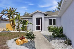 545 LOMOND DRIVE, PORT CHARLOTTE, FL 33953 - MLS#MFRA4685443