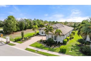 16316 CASTLE PARK TERRACE, LAKEWOOD RANCH, FL 34202 - MLS#MFRA4685453