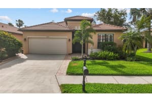 20528 Pezzana Dr, VENICE