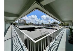 3463 BEE RIDGE ROAD, SARASOTA, FL 34239 - MLS#MFRA4685466