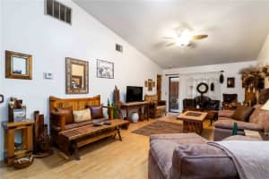 6521 HERITAGE LANE, BRADENTON, FL 34209 - MLS#MFRA4685478