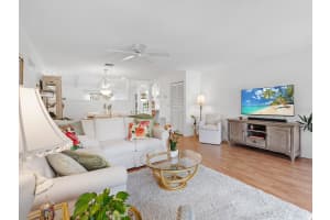 4266 OAKHURST CIRCLE, SARASOTA, FL 34233 - MLS#MFRA4685488