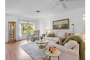 4266 OAKHURST CIRCLE, SARASOTA, FL 34233 - MLS#MFRA4685488