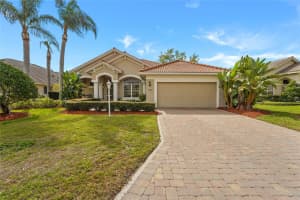 6582 WATERS EDGE WAY, LAKEWOOD RANCH, FL 34202 - MLS#MFRA4685521