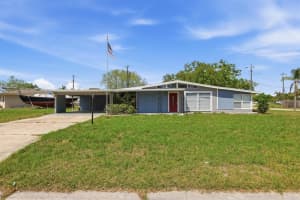 3727 DOVER DRIVE, SARASOTA, FL 34235 - MLS#MFRA4685598