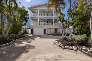 2412 AVENUE B, BRADENTON BEACH, FL 34217 - MLS#MFRA4685605