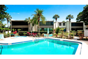 542 542 LAKESIDE DRIVE, BRADENTON, FL 34210 - MLS#MFRA4685625