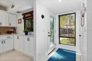 1708 GLENHOUSE DRIVE, SARASOTA, FL 34231 - MLS#MFRA4685645