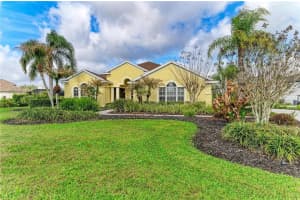 23327 Red Robin Pl, BRADENTON